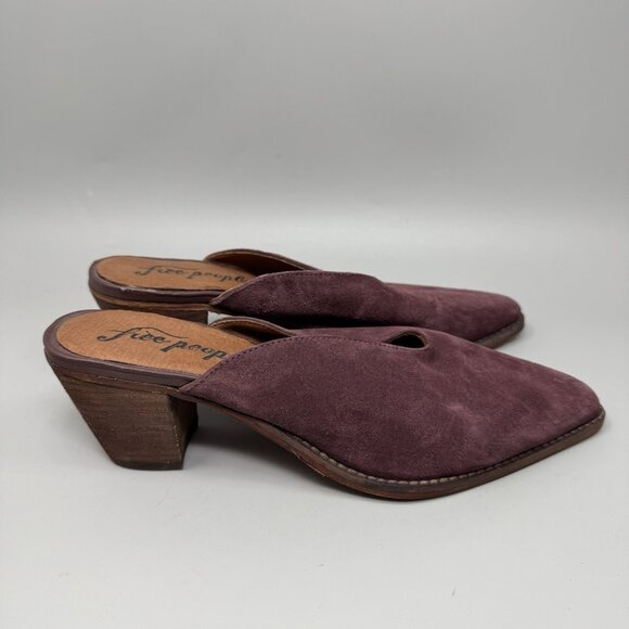 Free People Shoes - Free People Women's Anya burgundy Suede Pointed Toe Chunky Heel Mules Size 9.5